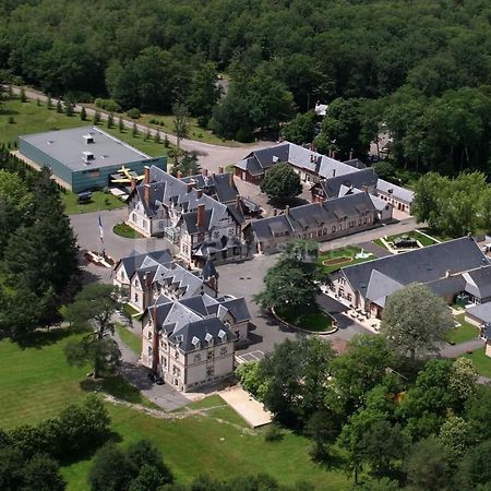 Hotel-Restaurant Domaine De La Grande Garenne Neuvy-sur-Barangeon Bagian luar foto
